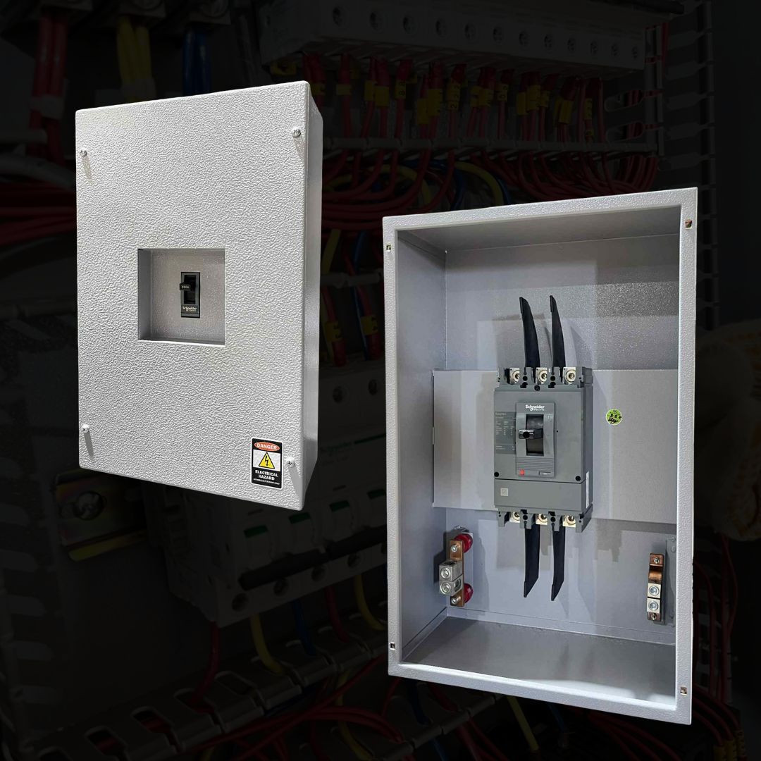 ECB – ENCLOSED CIRCUIT BREAKER ECB - ENCLOSED CIRCUIT BREAKER